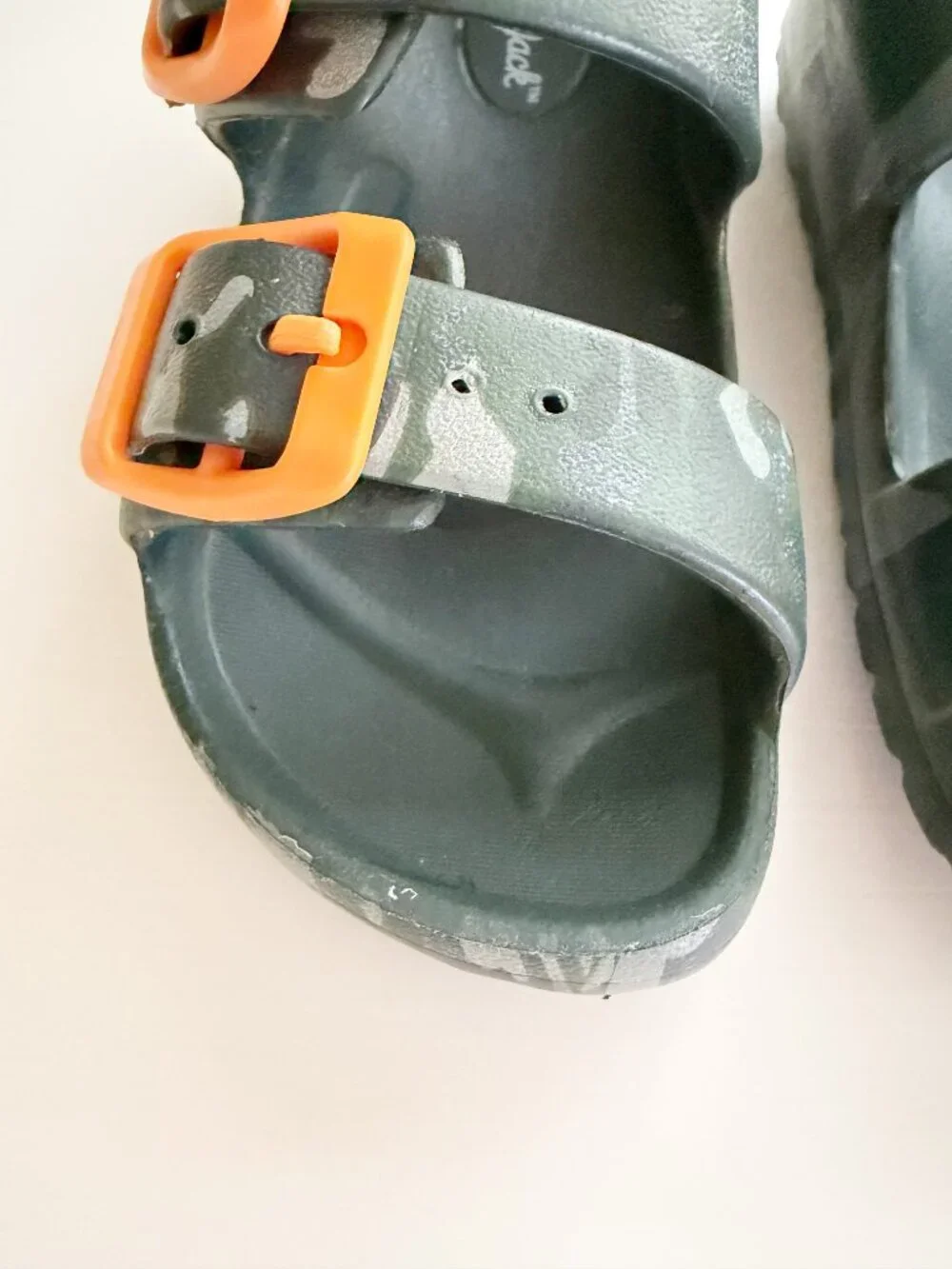 Cat & Jack Camouflage Sandals • Toddler Size 8